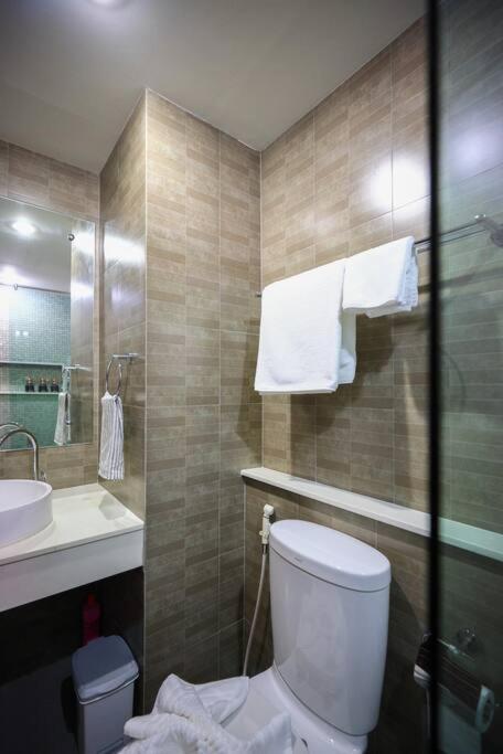 Luxury Living In Heart Of Nimman อพาร์ทเม้น *